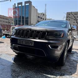 جیپ گراند شیرۆکی